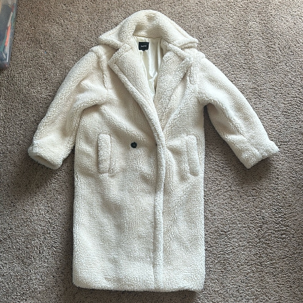 SMALL White Boohoo Long Fuzzy Jacket